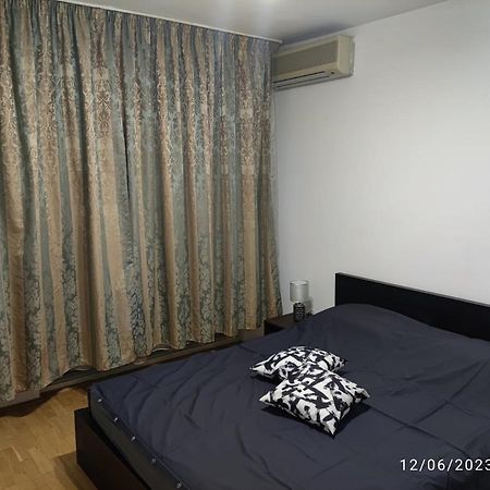 Fabian Central Apartment ブカレスト エクステリア 写真