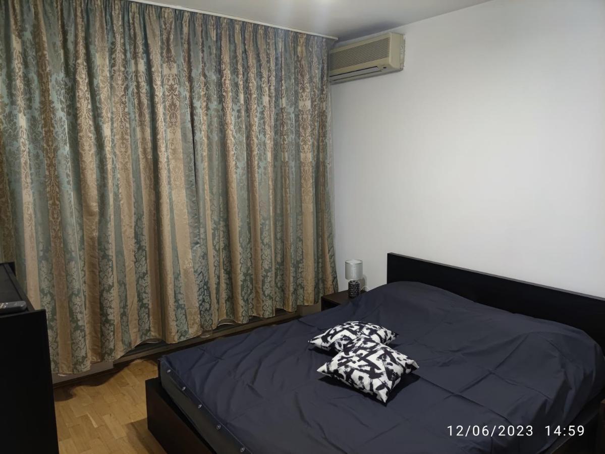 Fabian Central Apartment ブカレスト エクステリア 写真